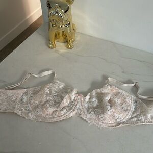 Victoria's Secret 38DD Dream Angels bra